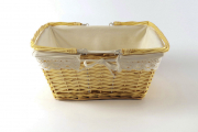 Weidenkorb eckig mit Klapphenkeln inklusive textil mit H�kelborte