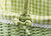 Einkaufskorb oval aus Weide gr�n/wei� mit Textil