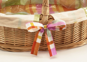 Tablett oval B�gel gek. Weide/Textil mit Folie karo bunt