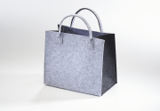Filztasche hellgrau mit dunkelgrauen Seiten