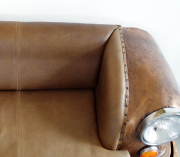 Autosofa FRONT aus Metall und Leder