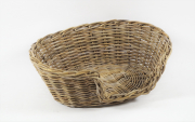 Hundekorb oval aus Rattan 72x62x25 cm mit passendem Kissen