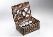 Picknickkoffer f�r 4 Personen aus Weide