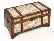 Truhe WORLD mit Kunstleder- und Metallapplikationen 70x40x35 cm