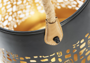 Laterne aus Metall mit Lochmuster schwarz/gold Gr��e L ohne Deko