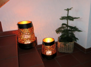 Laterne aus Metall mit Lochmuster schwarz/gold Gr��e L ohne Deko